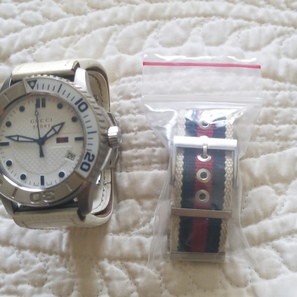 Gucci Watch - Picture 3 of 4